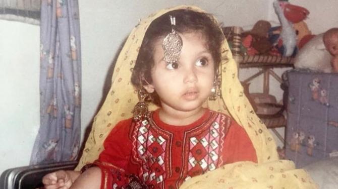 You Will Never Be Able to Guess These Bollywood Celebrities by Their Childhood Pictures
